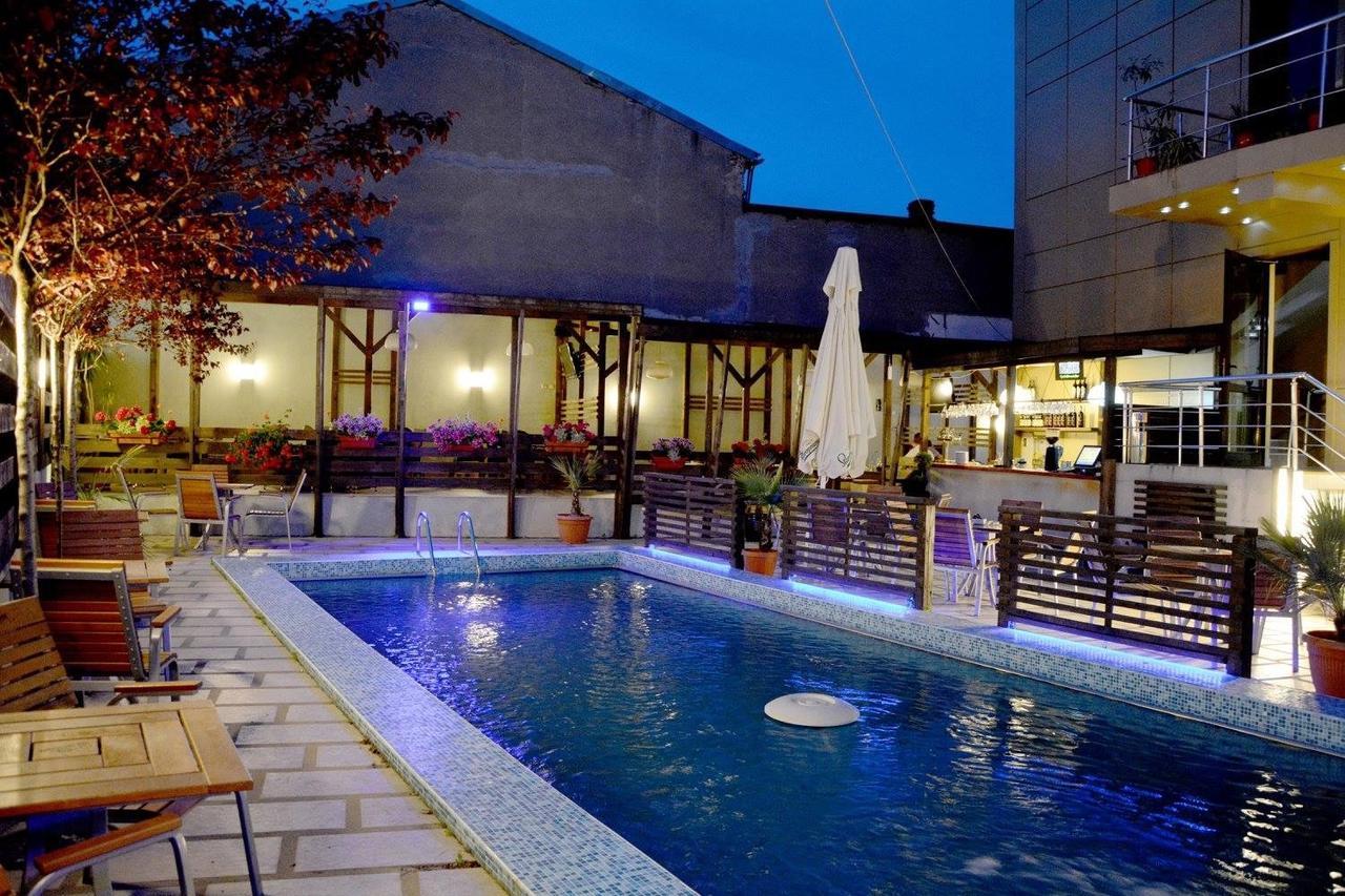 Hotel Lido ไกรโอวา ภายนอก รูปภาพ